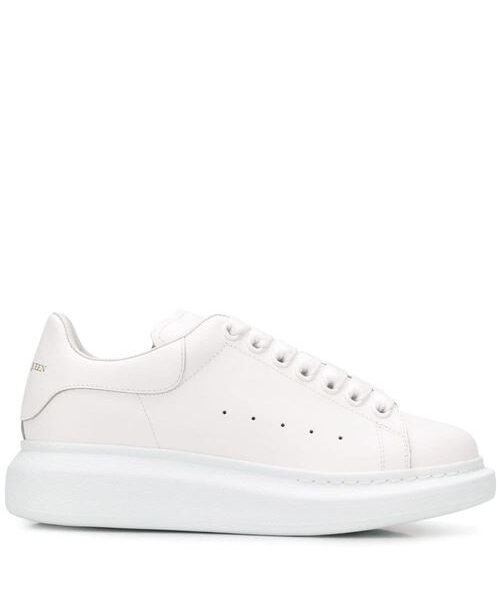 OVERSIZED LEATHER SNEAKERS